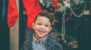 Cultivating Gratitude in Kids: 7 Unbeatables Ways Beyond Material Gifts this Christmas